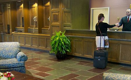 Biddle Hotel And Conference Center Блумингтон Экстерьер фото